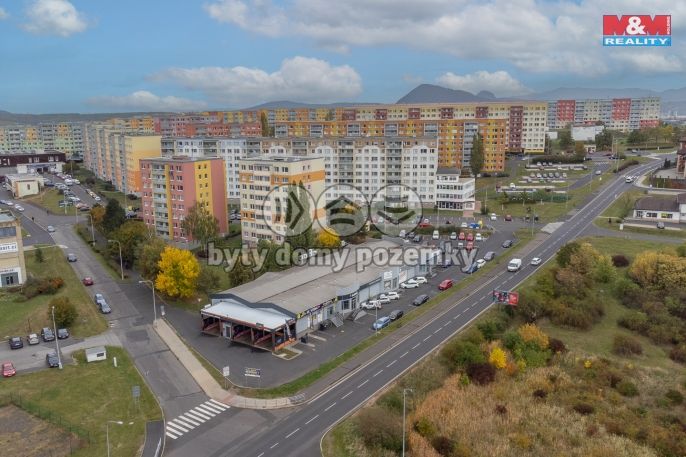 Prodej, Obchod a služby, Most