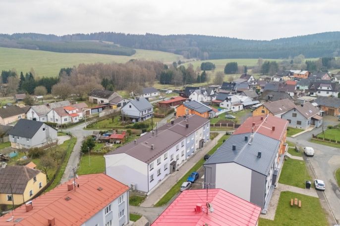 Pronájem, Byt 4+1, Lesná