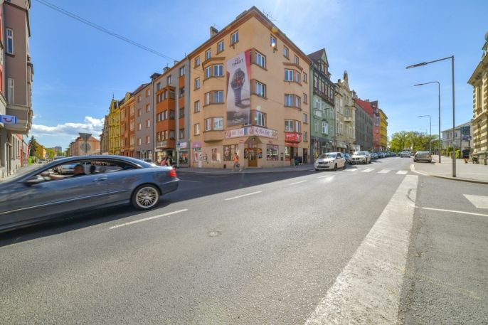 Pronájem, Byt 4+1, Cheb