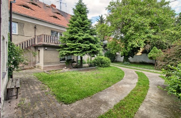 Prodej, Zemědělská usedlost, Račetice