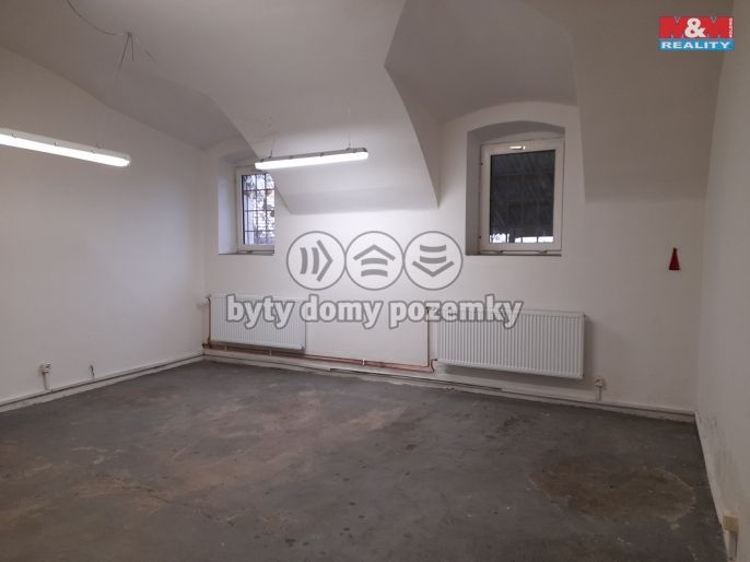 Pronájem, Sklad, Lešná