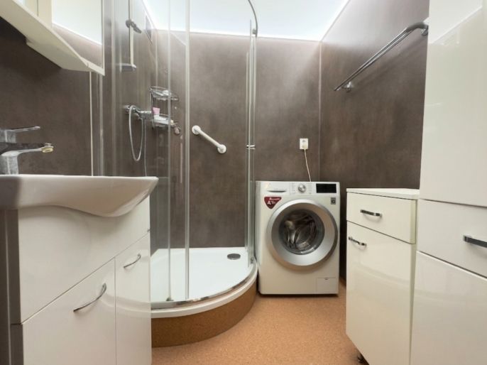 Prodej, Byt 4+1, Most