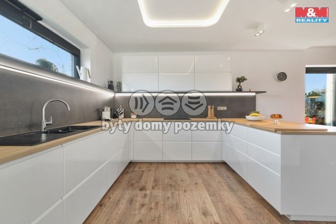 Prodej, Rodinný dům, Loukovec