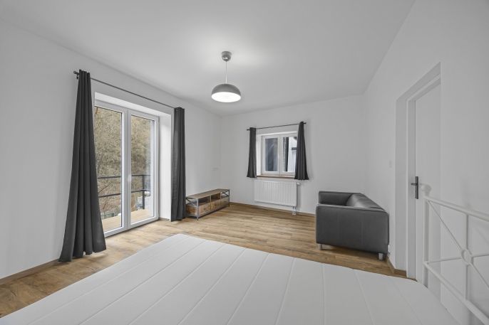 Pronájem, Byt 1+1, Všenory