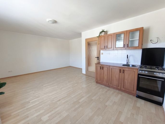 Pronájem, Byt 2+kk, Benešov