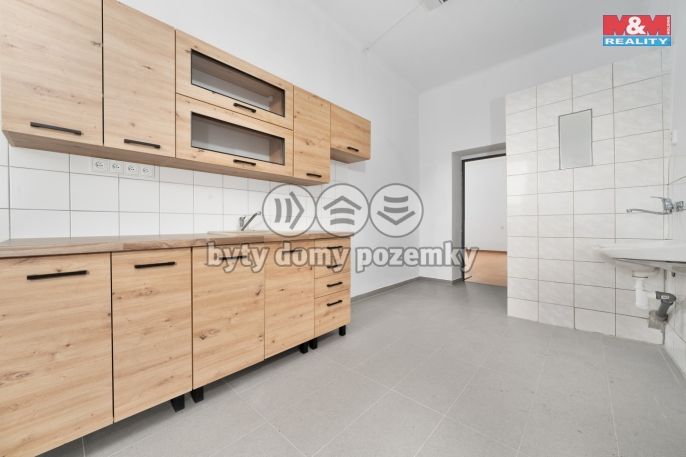 Prodej, Byt 2+1, Hanušovice