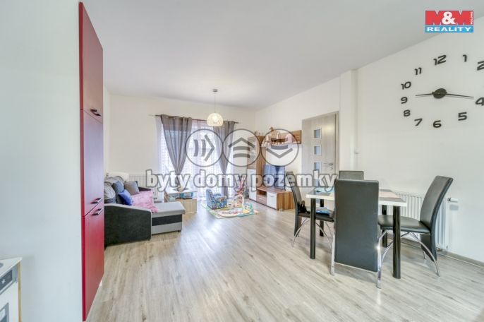 Prodej, Byt 3+kk, Chrást