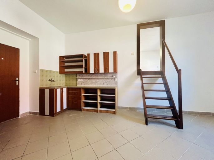 Pronájem, Byt 1+kk, Švihov