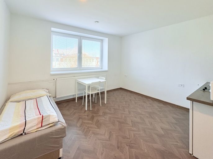 Pronájem, Byt 1+kk, Pardubice