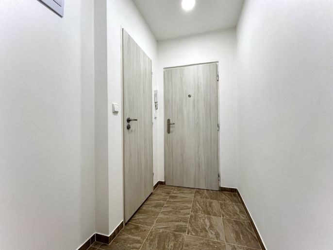 Pronájem, Byt 1+1, Klášterec nad Ohří