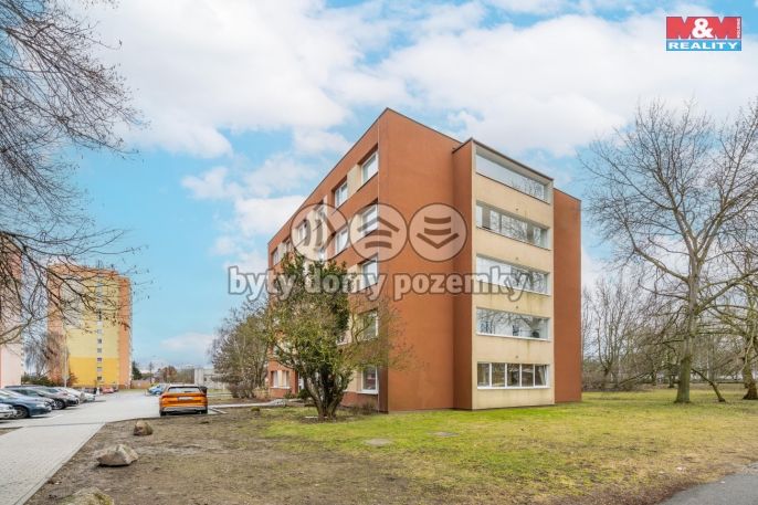 Prodej, Byt 1+kk, Kladno