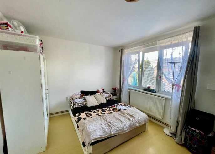 Prodej, Byt 3+1, Dynín