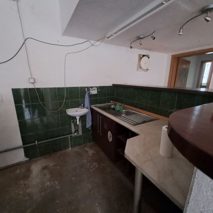 Prodej, Obchod a služby, Břidličná