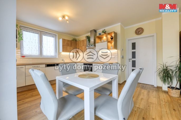 Prodej, Byt 4+kk, Vochov