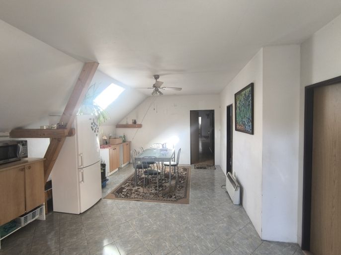 Prodej, Byt 4+1, České Velenice