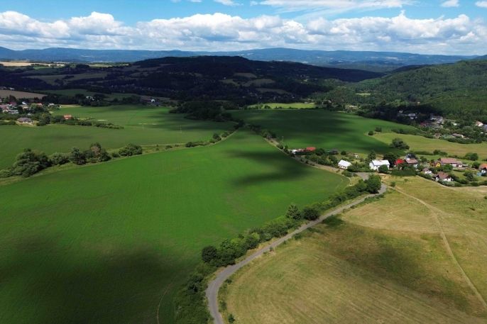 Prodej, Pole, Šemnice