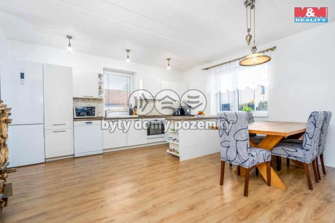 Prodej, Rodinný dům, 90 m², Dříteč