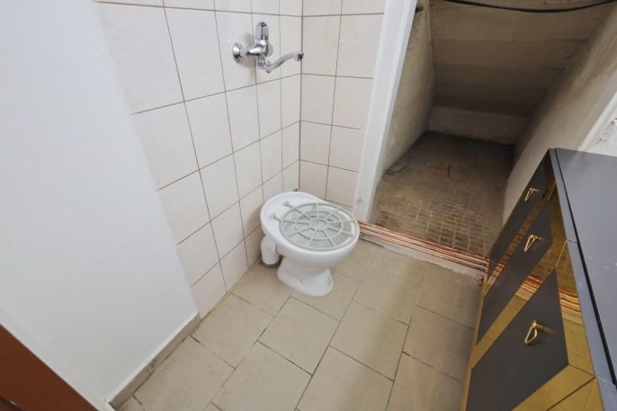 Pronájem, Obchod a služby, Polná