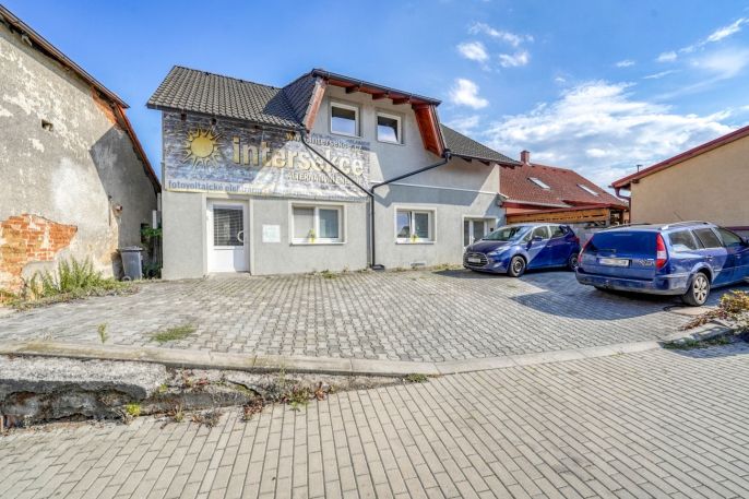 Pronájem, Byt 2+kk, Chrást