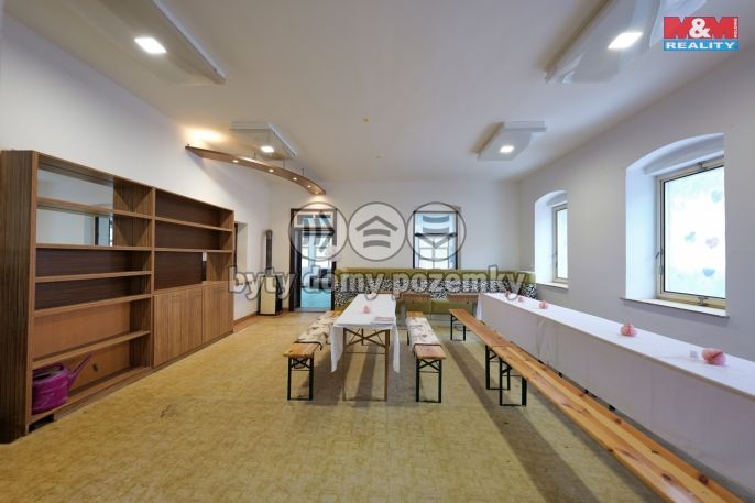 Prodej, Obchod a služby, Šternberk