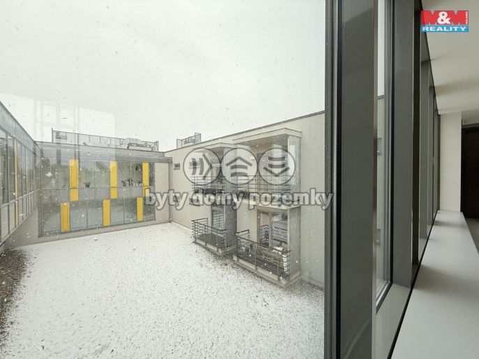 Pronájem, Byt 3+kk, Dolní Břežany