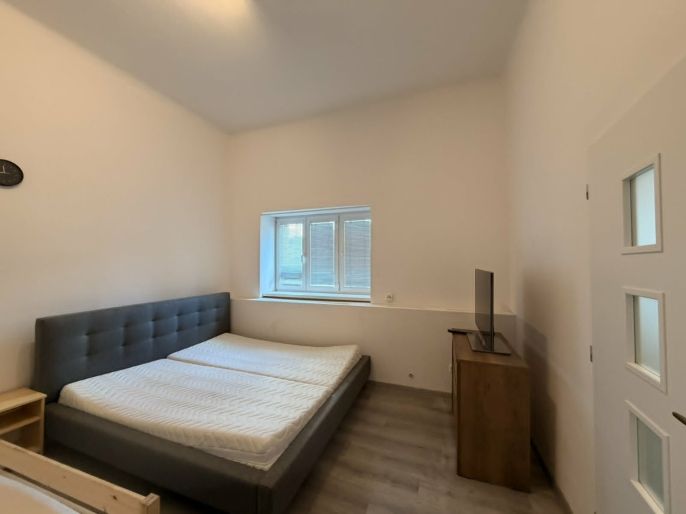 Pronájem, Byt 2+1, Zdice