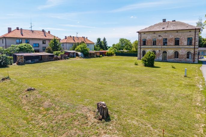 Prodej, Pozemek k bydlení, Dvory