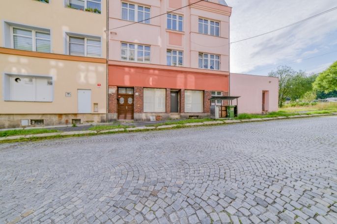 Prodej, Obchod a služby, Aš