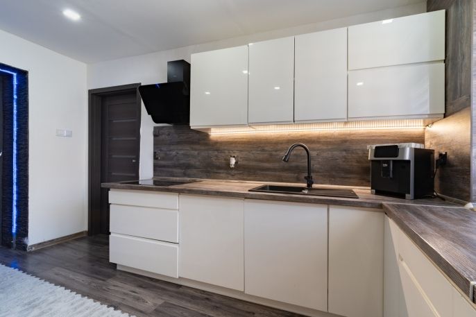 Prodej, Byt 2+1, Ostrov