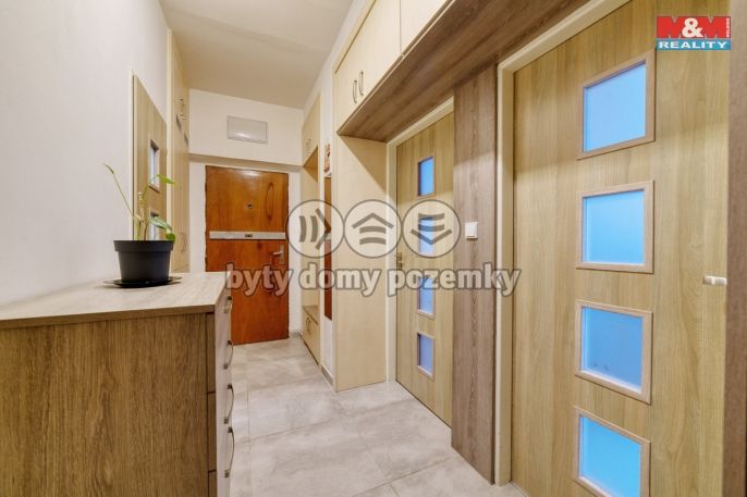 Prodej, Byt 3+1, Valy