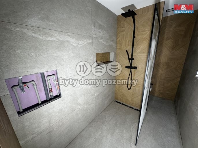 Prodej, Byt 3+kk, Dvory