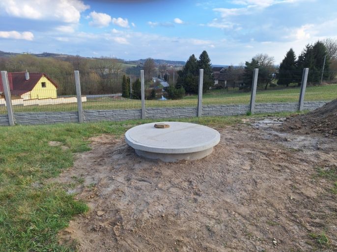 Prodej, Louka, Slavošov