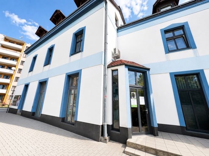 Pronájem, Obchod a služby, Náchod