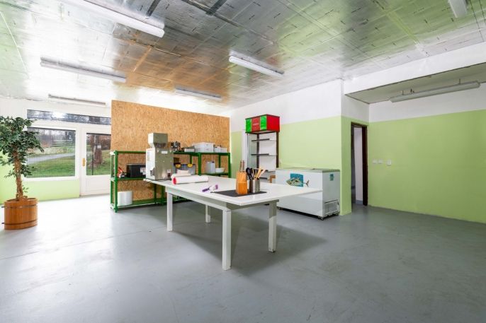 Prodej, Obchod a služby, Svatoňovice