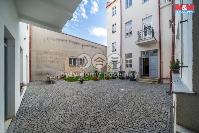 Pronájem, Byt 1+kk, Plzeň