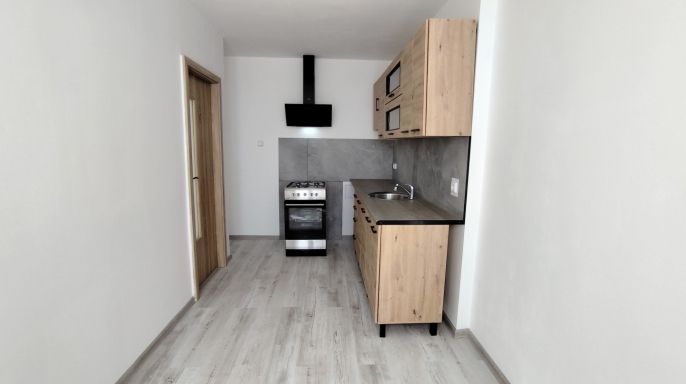 Pronájem, Byt 3+1, Most