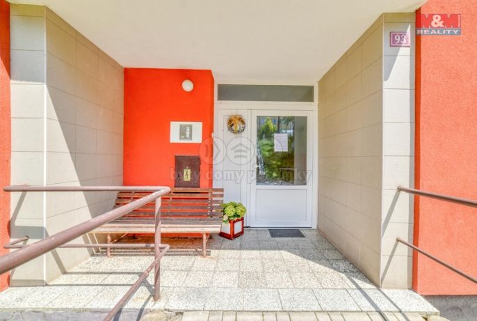 Pronájem, Byt 1+1, Luby