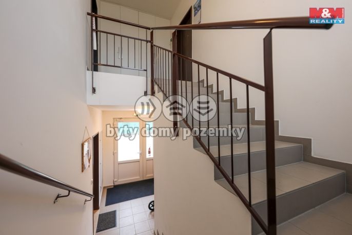 Prodej, Byt 4+kk, Vochov