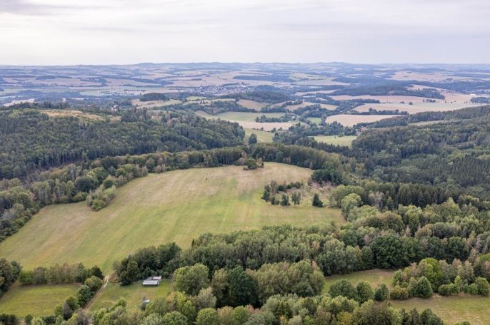 Prodej, Pole, Rodná