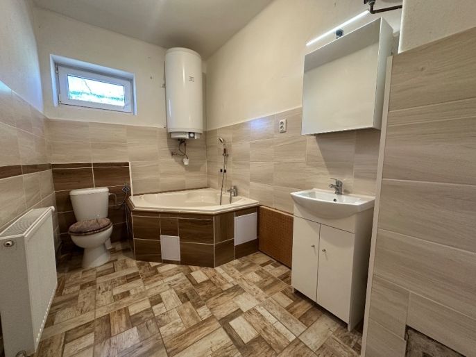 Pronájem, Byt 3+1, Lučany nad Nisou