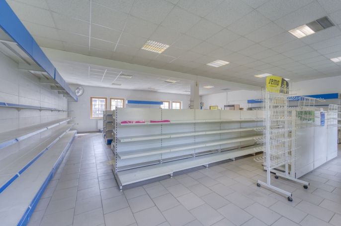 Pronájem, Obchod a služby, Bor