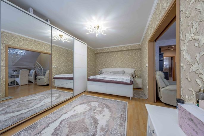 Prodej, Byt 4+kk, Poděbrady
