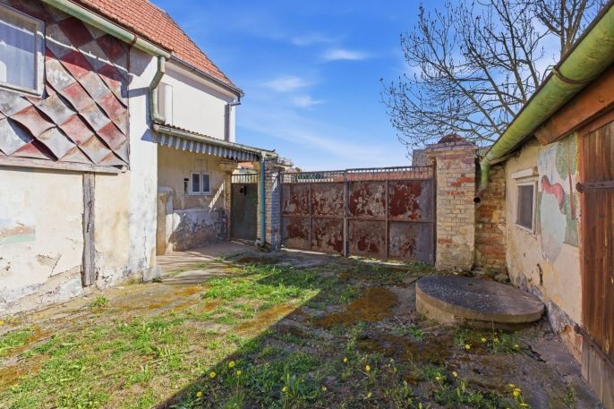 Prodej, Zemědělská usedlost, Kněževes