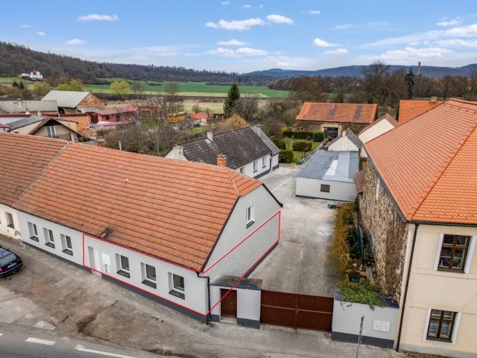 Prodej, Byt 3+kk, Lochovice