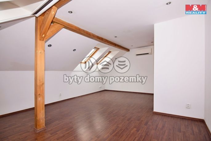 Pronájem, Rodinný dům, Velké Březno