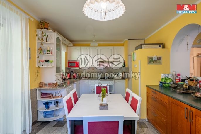 Prodej, Rodinný dům, Hajany