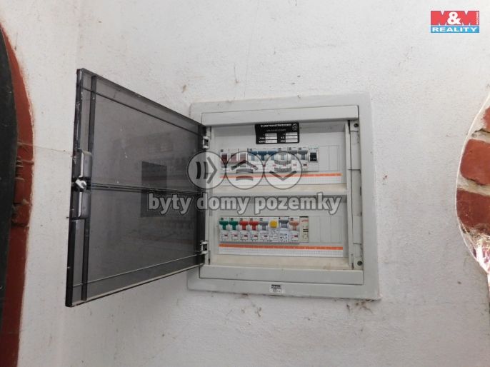 Prodej, Vinný sklep, Moravany