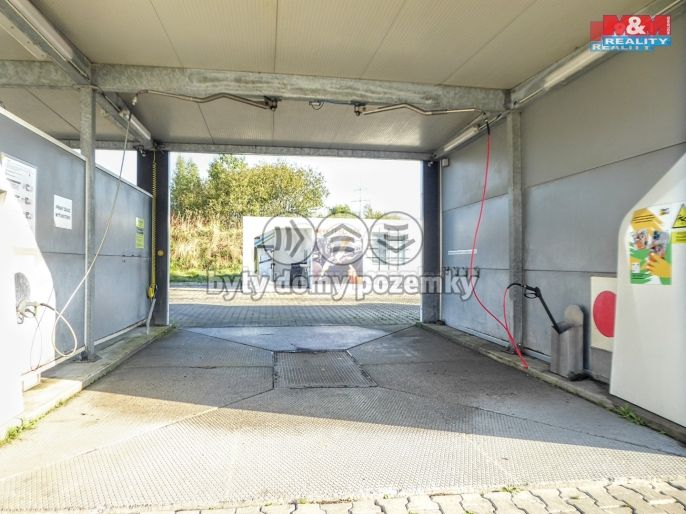 Prodej, Obchod a služby, Ostrov