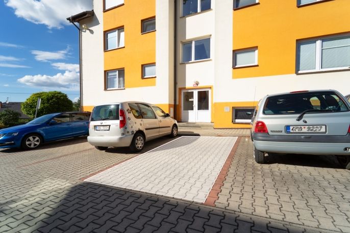 Pronájem, Byt 2+kk, Tymákov