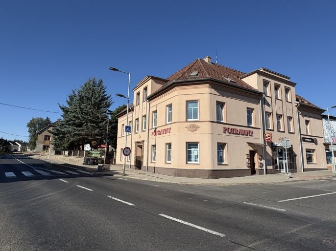 Pronájem, Obchod a služby, Libouchec